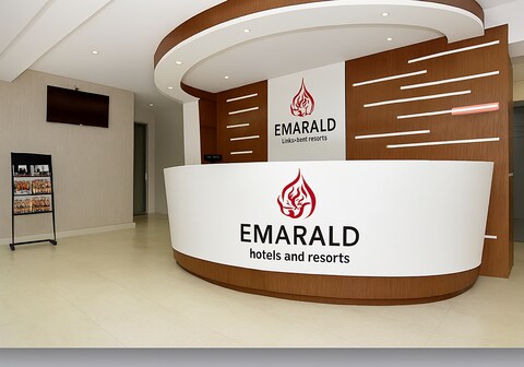 Emarald Plaza Inn