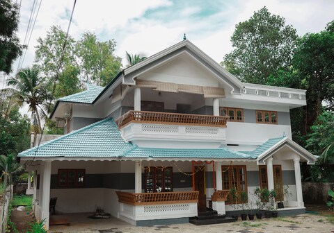 Grand Service Villa | Room in a Villa