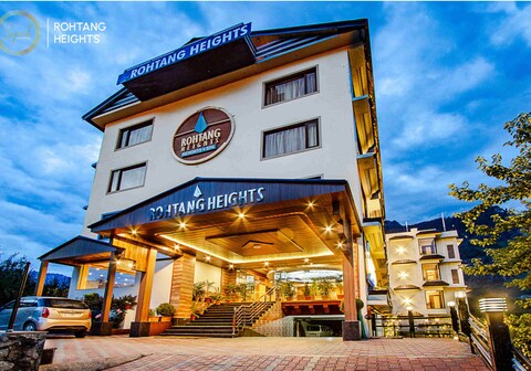 TRIBHAV Rohtang Heights Resort