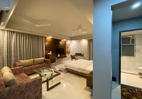 RUDRAKSH INN