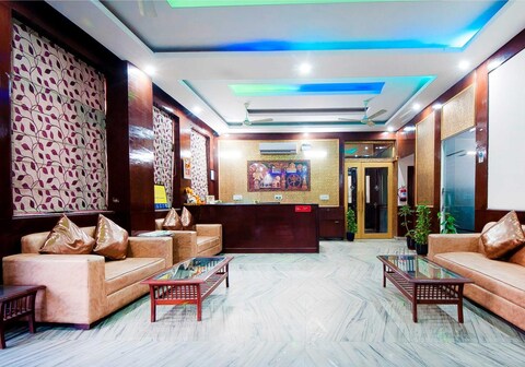 Airport Hotel Olive & Blue