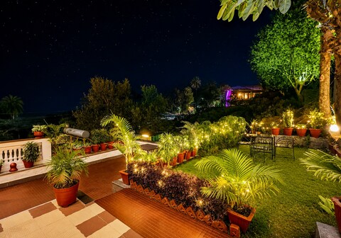 EMINENCE- PALM RESIDENCY
