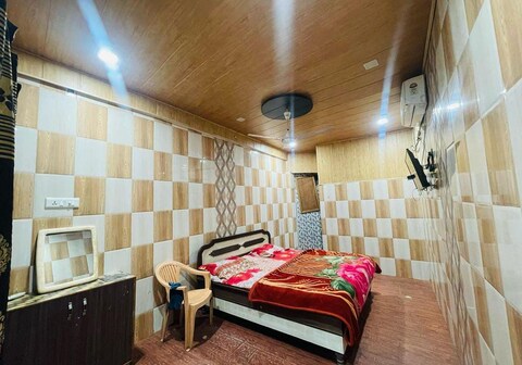 Hotel Friends Corner Anandpur Sahib