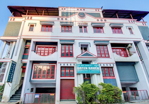 Hotel Green Haven