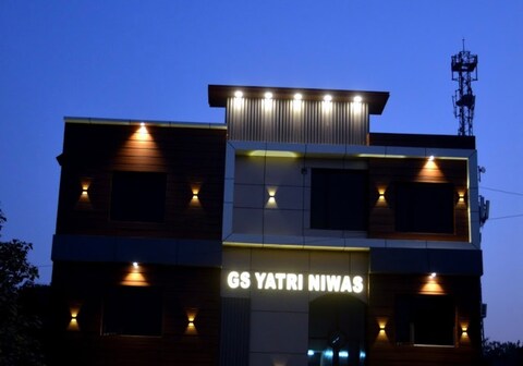 GS Yatri Niwas