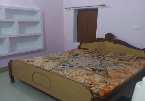 Shri Krishna Guest House
