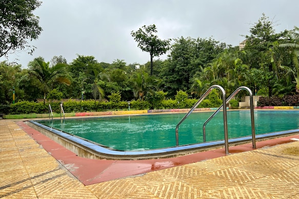 YASH RESORT