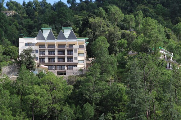 Flag House Resort