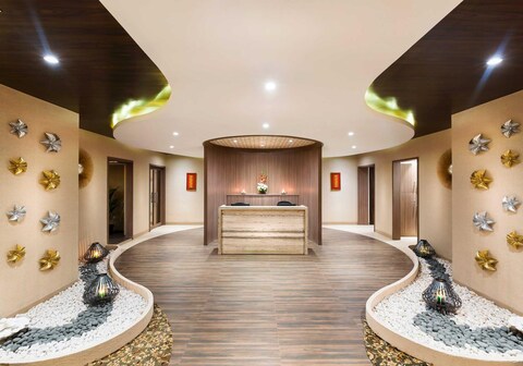THE LOTUS HOTEL SAMEERA