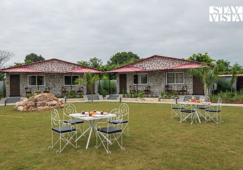 StayVista at Wildwoods Stone