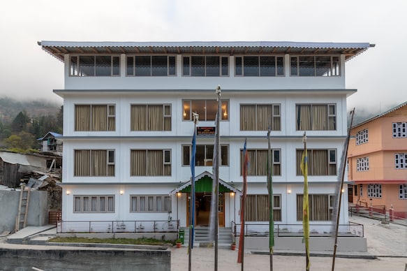 Magellan's The Golden Bridge