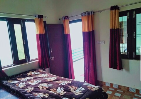 MonaL Home stay Ransi