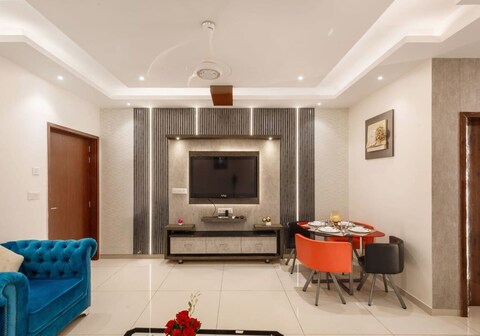 The Elite Apartment |Nr Aster CMI|3bhk
