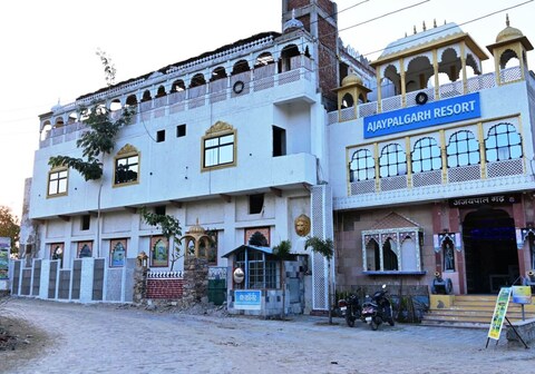 AJAYPAL GARH RESORT