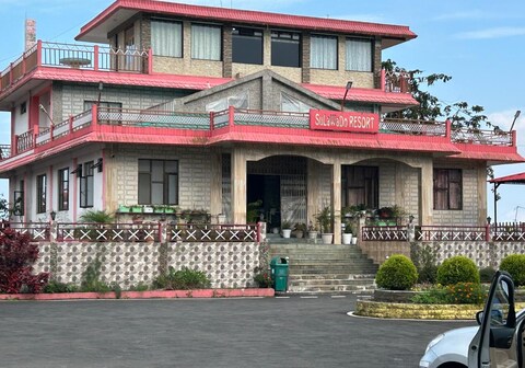 Sulawado Cottages | Rooms & Restaurants