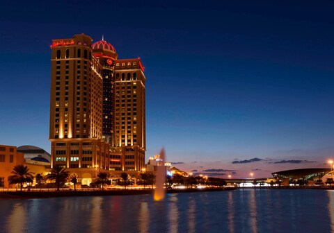 Sheraton Mall of the Emirates Hotel, Dubai