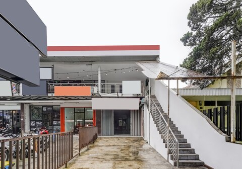 Hotel O Dago Near Bandung Zoo Formerly Chatter Place