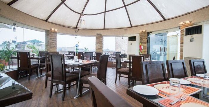 Hotel Crystal Inn-Restaurant3