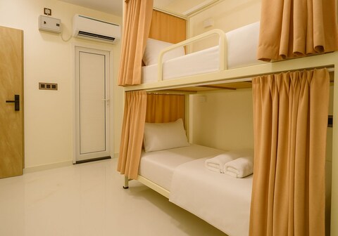 3 Raahi Hostel | Rooms & Dorms