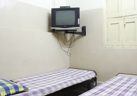 KUMARI KALAYANAMANDAPAM