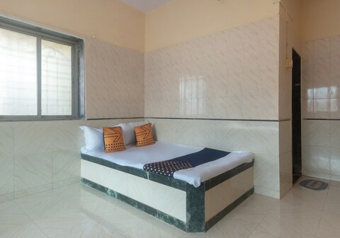 Hotel O Shaligram Bhakta Nivas Guest House