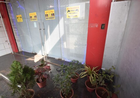 Hotel Moon Residency