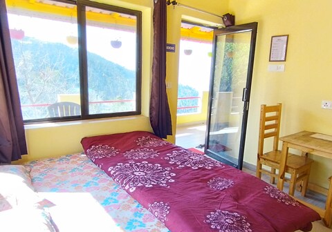 Ababeel Homestay | Mountain Views @Hartola