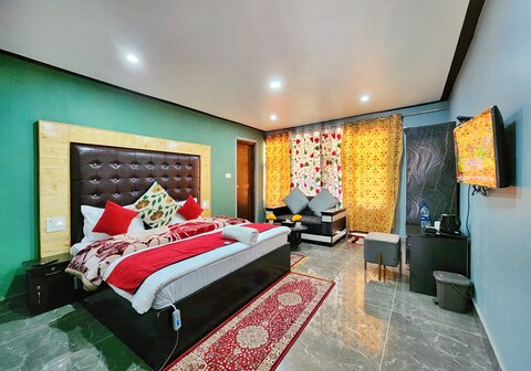 Hotel Seven Pahalgam