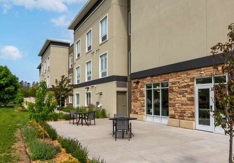 Best Western Plus Isanti