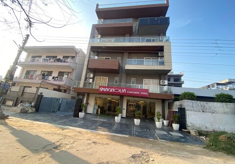 Hotel DSR Corporate Suite