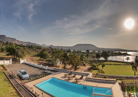 SaffronStays The White Castle