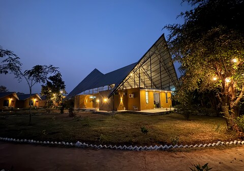 The Lazymojo Villas And Home stay