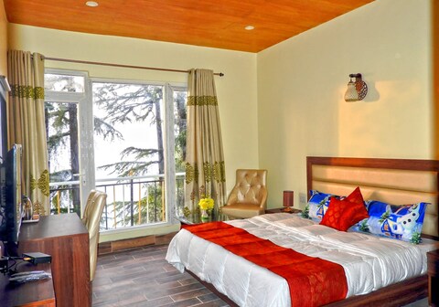 The Sandringham Hideout Bnb