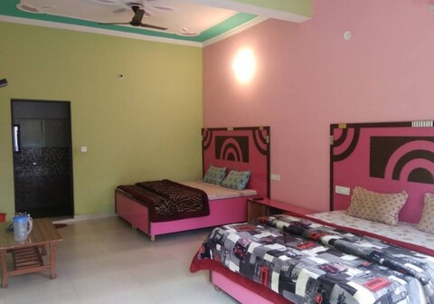 Pari restaurant & guest house