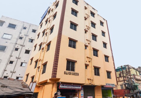 SPOT ON Silver Green