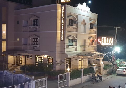 Hotel Shiva Residency