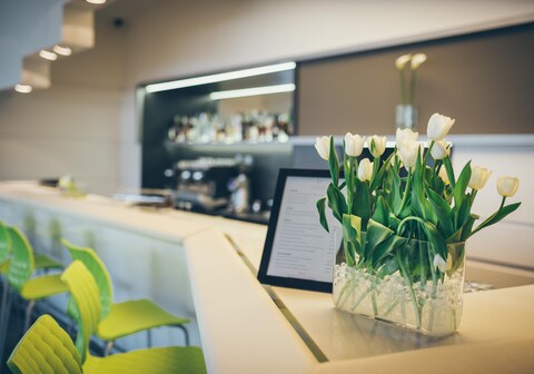 Best Western Plus Lakeside Hotel