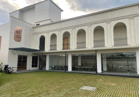 Hotel Aarka
