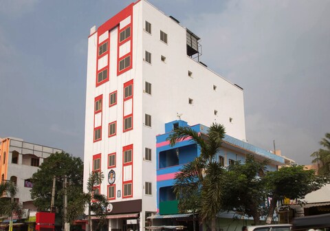 UDAYEES HOTEL BVN GRAND