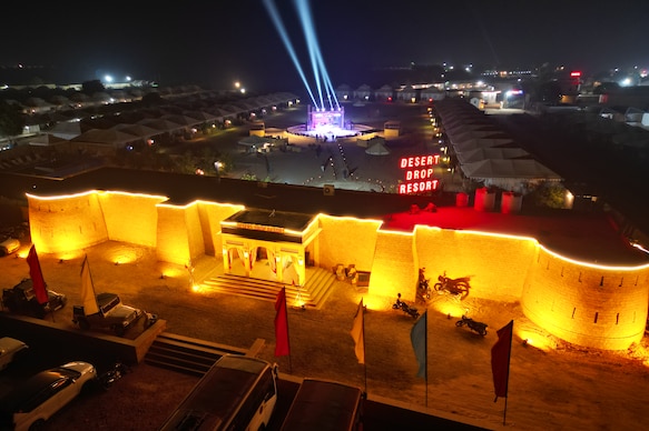 Desert Drop Resort With Swimming Pool