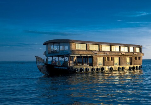 Tharangini Houseboats