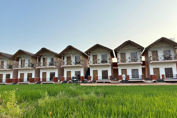 Full moon resort hampi