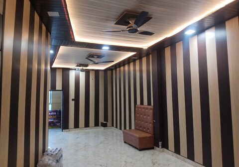 OM Sweets Hotel And Restaurant..