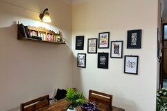 Sunshine and Rainbows 3BHK Apartment, Delhi Sunshine and Rainbows 3BHK Apartment, Delhi