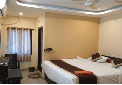 The Royal Inn By WB Inn