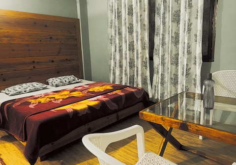 Elite Peak Inn Comfortable Stay