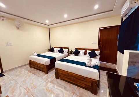 SB Royal Inn
