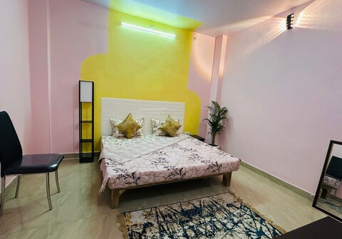 The Saazz Peaceful Cozy Room Aadhish Homestay