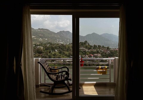 Mohini lakeview cottage Bhimtal