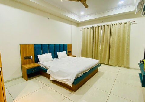 Hotel madhu shree